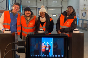 Trois étudiants de BTS GTLA avec Etienne Moustache